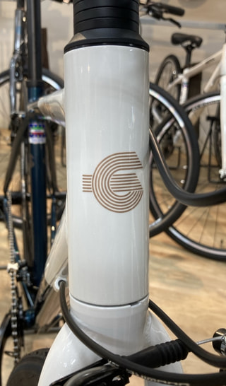 【下鴨店】限定色には実はもう一色あった。。。GIOS（ジオス）MISTRAL ALEX （ミストラル アレックス）　カラー：WHITE GREENが入荷！