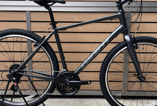 【下鴨店】通学シーズン到来で良く選んでいただくクロスバイク!2026年モデルGIANT(ジャイアント)Gravier(グラビエ)をご紹介✨