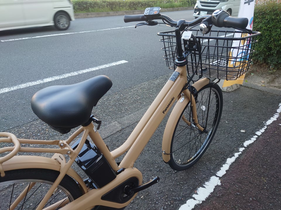 白梅町店】今日も限定カラーの電動アシスト自転車のご紹介です！【Panasonic TIMO・S/パナソニック ティモ・S 限定カラー：マット サンドイエロー】 - 株式会社きゅうべえ｜京都でスポーツサイクル・自転車専門店、シェアサイクルを展開