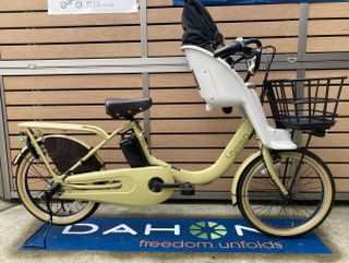 【下鴨店】今年もこの季節がやってきた！！試乗車で使っていた車体をお安く販売させていただきます。第2弾！！今回はチャイルドケアバイクだ✨Panasonic（パナソニック）ギュット・クルームF・DX 編