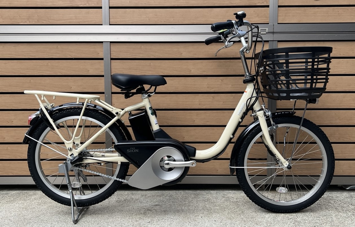 ①YAMAHA ヤマハ PAS SION パス シオン 電動アシスト付き自転車 20インチ ヤマハ、新デザインの電動アシスト自転車「PAS SION-U」。乗り心地改善