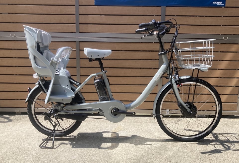 下鴨店】乗り降りしやすいコンパクトな電動チャイルドケアバイク